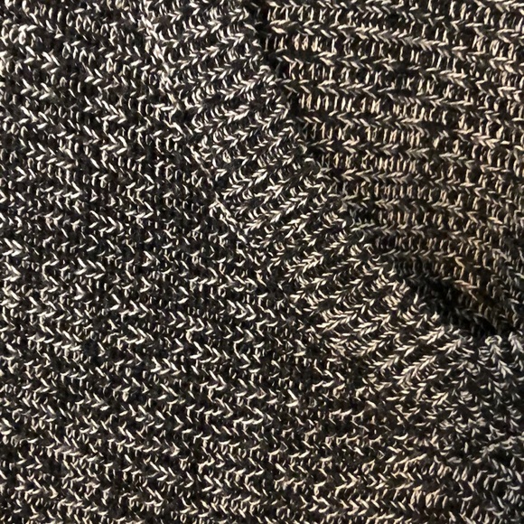 Oversized black and white knit sweater - Picture 3 of 3